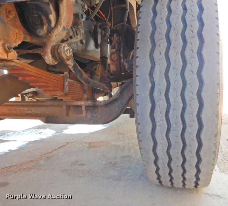 image for item DP4678 1995 Ford LT8000  dump truck