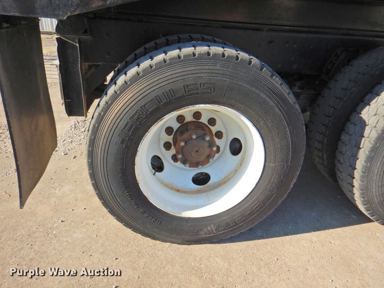 image for item DP4678 1995 Ford LT8000  dump truck