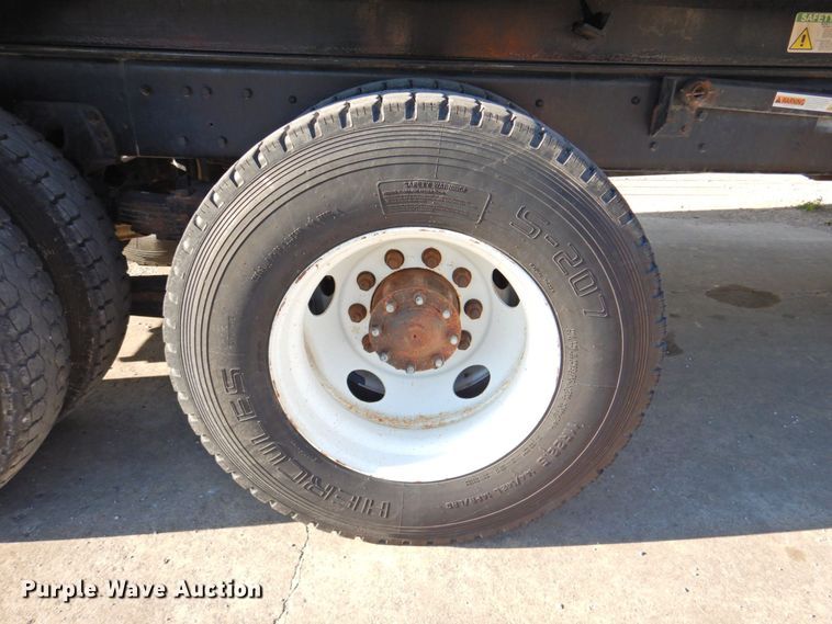 image for item DP4678 1995 Ford LT8000  dump truck