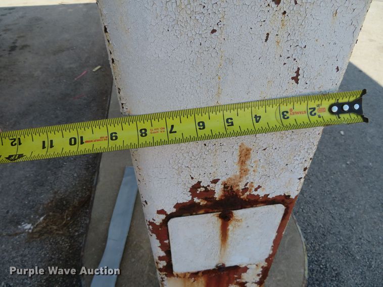 image for item DR0100 Fuel station equipment