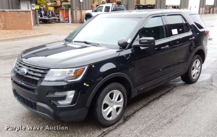 image for item DS1334 2017 Ford Explorer Police Interceptor  SUV