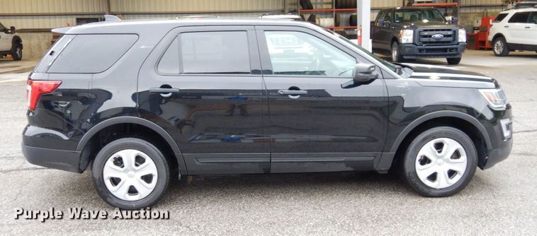 image for item DS1334 2017 Ford Explorer Police Interceptor  SUV