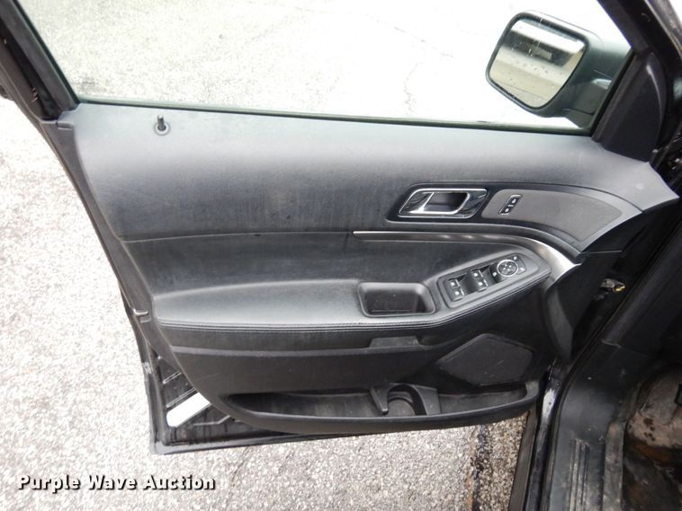 image for item DS1334 2017 Ford Explorer Police Interceptor  SUV