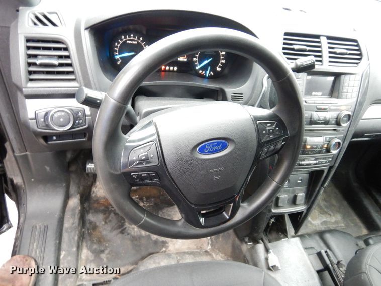 image for item DS1334 2017 Ford Explorer Police Interceptor  SUV