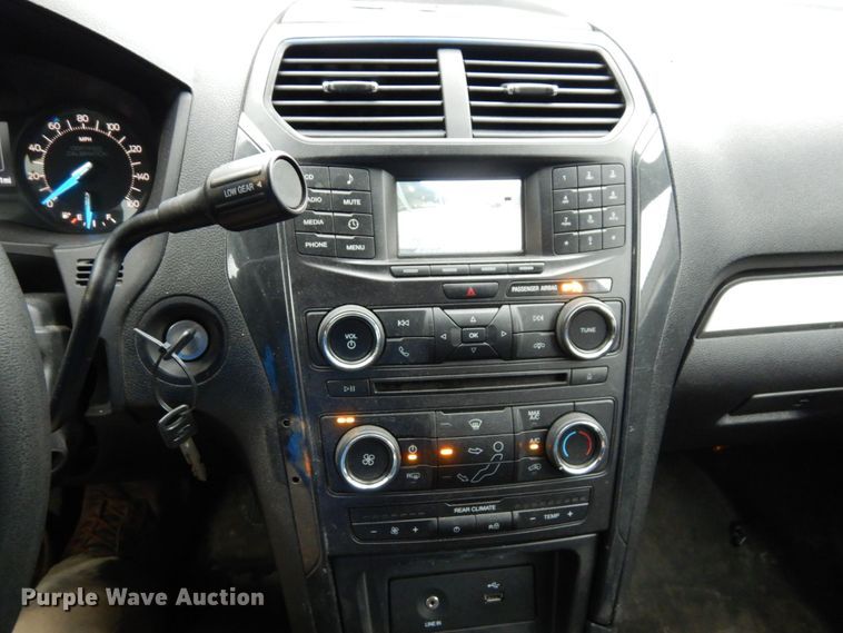 image for item DS1334 2017 Ford Explorer Police Interceptor  SUV