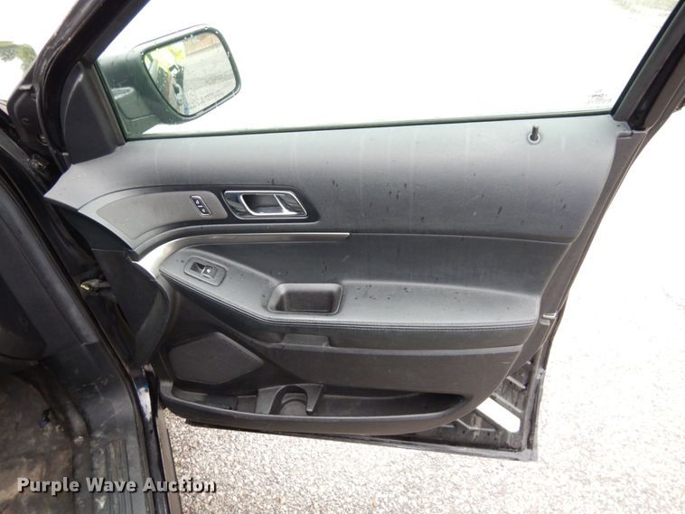 image for item DS1334 2017 Ford Explorer Police Interceptor  SUV