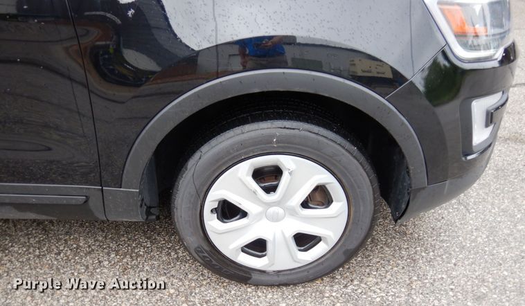 image for item DS1334 2017 Ford Explorer Police Interceptor  SUV