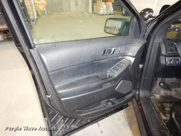 image for item DS1337 2016 Ford Explorer Police Interceptor  SUV