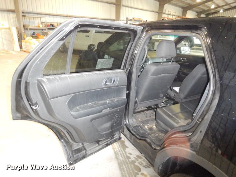 image for item DS1337 2016 Ford Explorer Police Interceptor  SUV