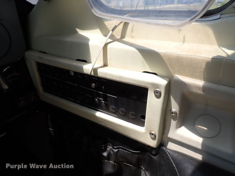 image for item DS7111 Piper Navajo PA 31-325  airplane