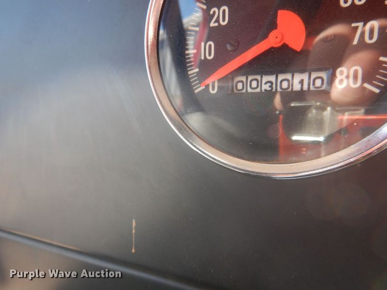 image for item HU9435 1972 International 1700  pumper fire truck