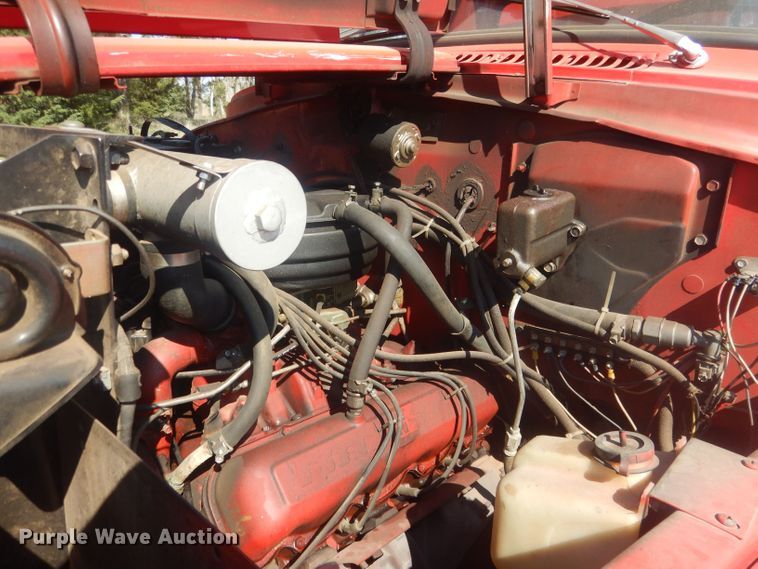 image for item HU9435 1972 International 1700  pumper fire truck