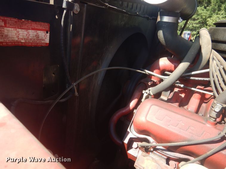 image for item HU9435 1972 International 1700  pumper fire truck