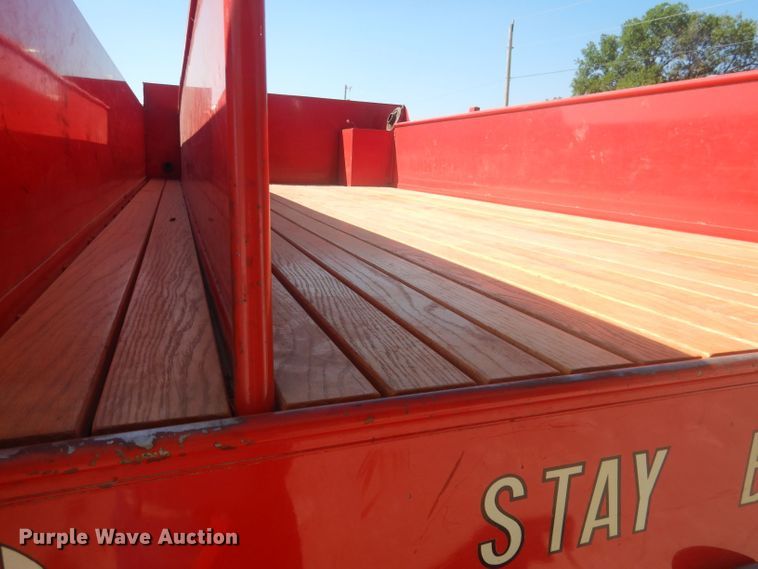 image for item HU9435 1972 International 1700  pumper fire truck