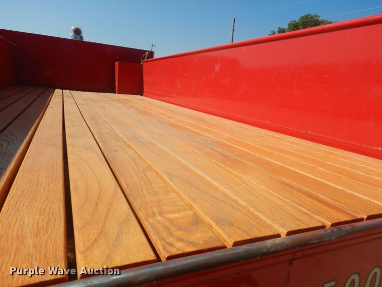 image for item HU9435 1972 International 1700  pumper fire truck