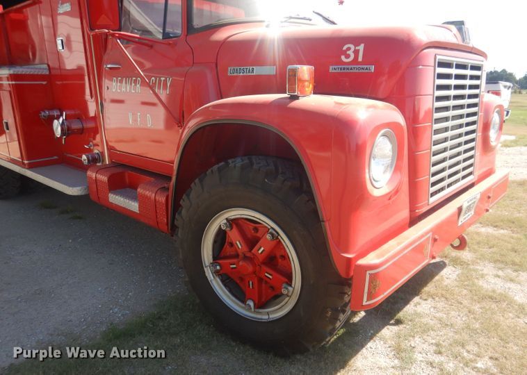 image for item HU9435 1972 International 1700  pumper fire truck