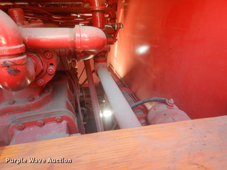 image for item HU9435 1972 International 1700  pumper fire truck