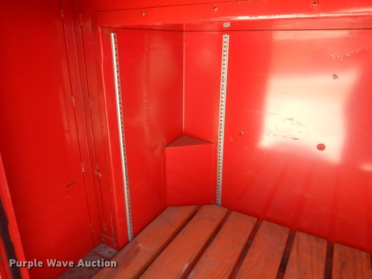 image for item HU9435 1972 International 1700  pumper fire truck