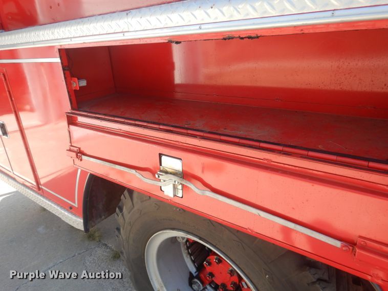 image for item HU9435 1972 International 1700  pumper fire truck