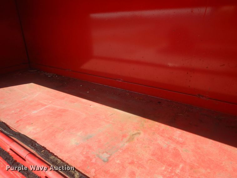 image for item HU9435 1972 International 1700  pumper fire truck