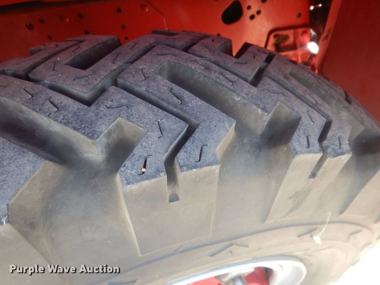 image for item HU9435 1972 International 1700  pumper fire truck