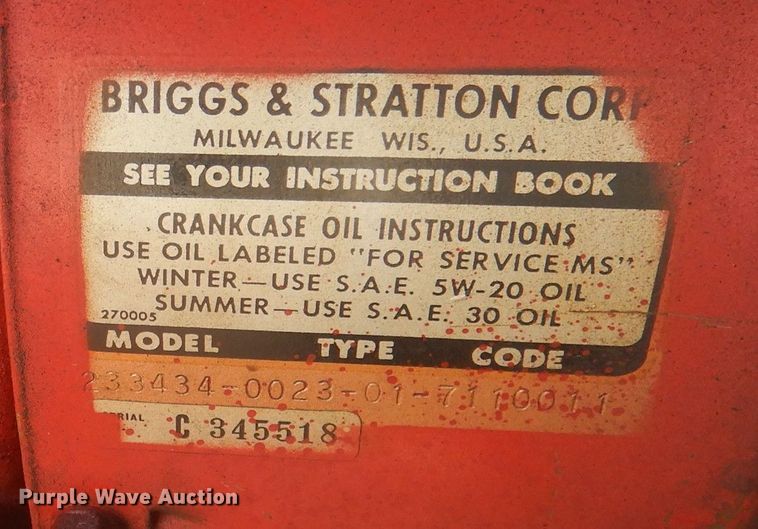 image for item HU9435 1972 International 1700  pumper fire truck