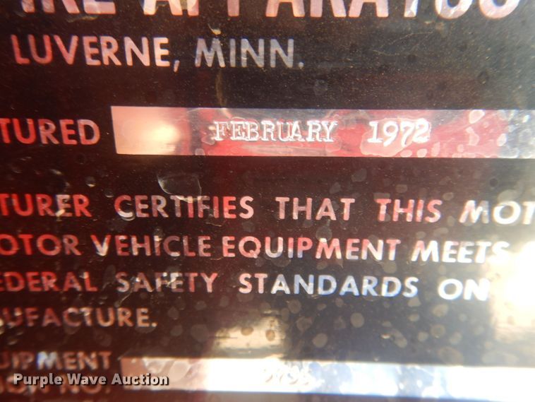 image for item HU9435 1972 International 1700  pumper fire truck