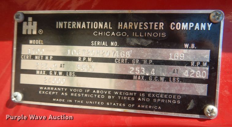 image for item HU9435 1972 International 1700  pumper fire truck