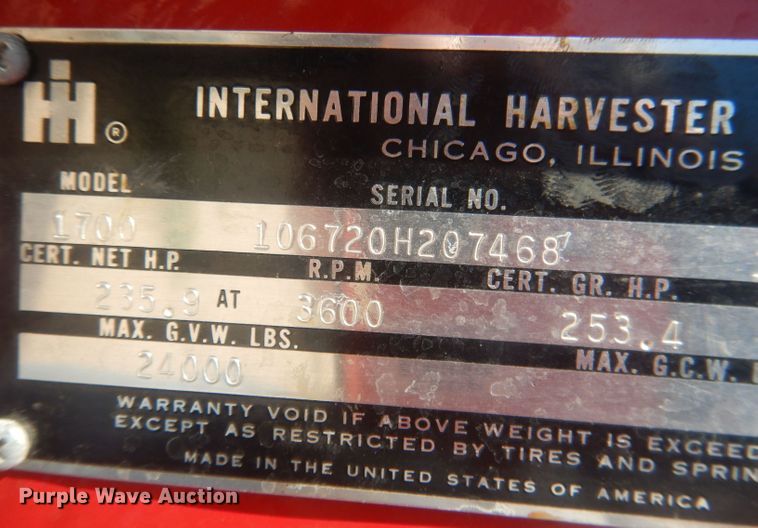 image for item HU9435 1972 International 1700  pumper fire truck