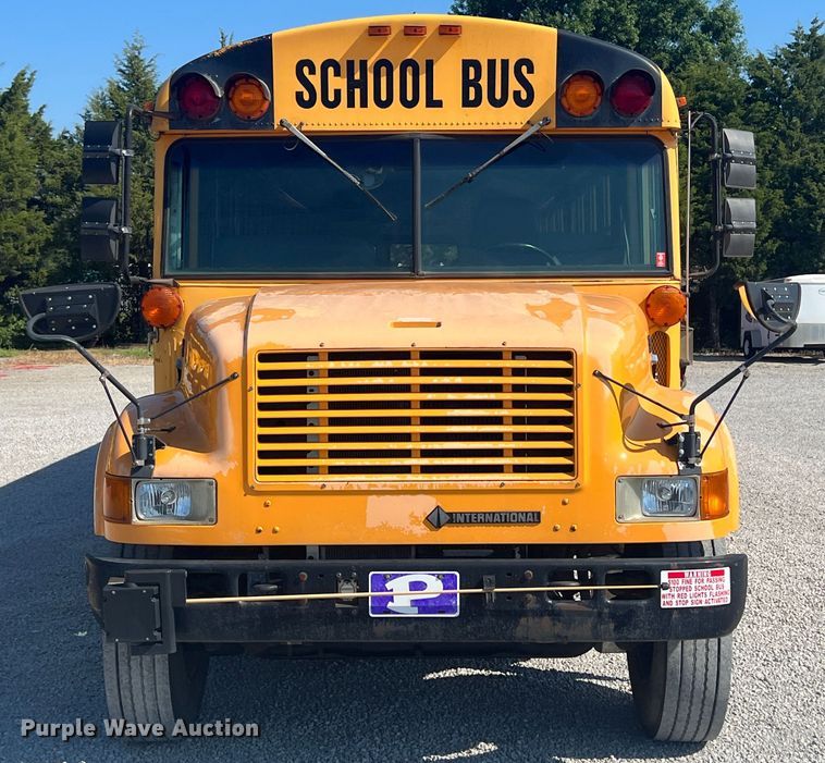 image for item IA9053 1998 International 3800  school bus