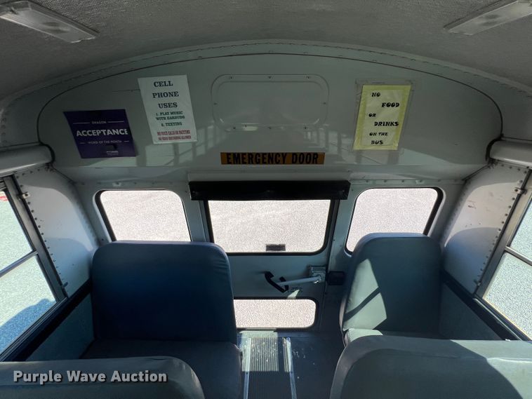 image for item IA9053 1998 International 3800  school bus