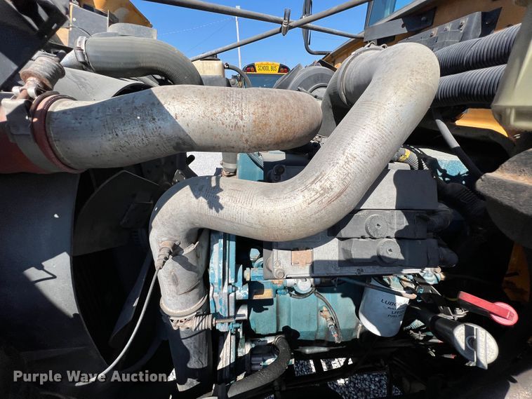 image for item IA9053 1998 International 3800  school bus