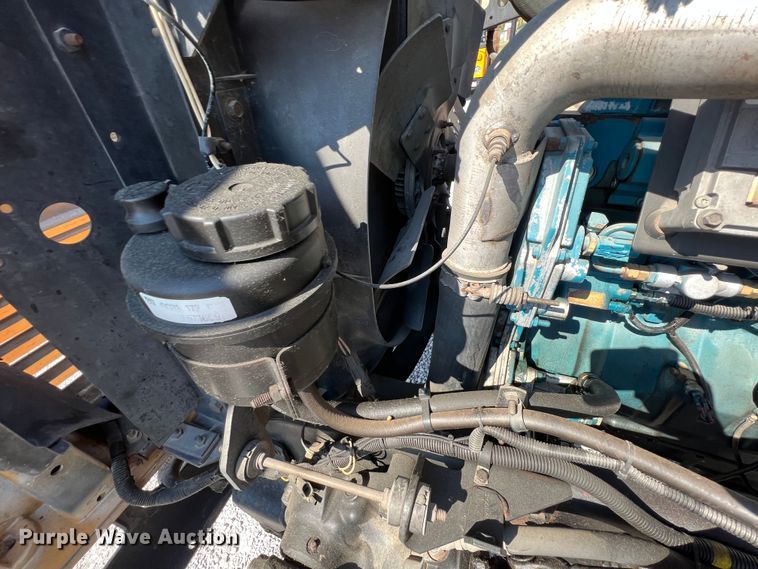 image for item IA9053 1998 International 3800  school bus