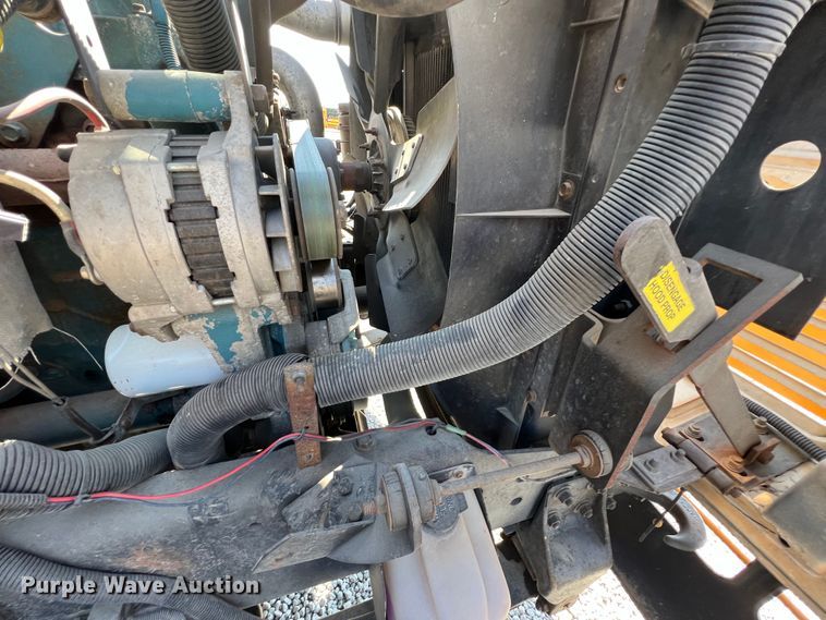 image for item IA9053 1998 International 3800  school bus