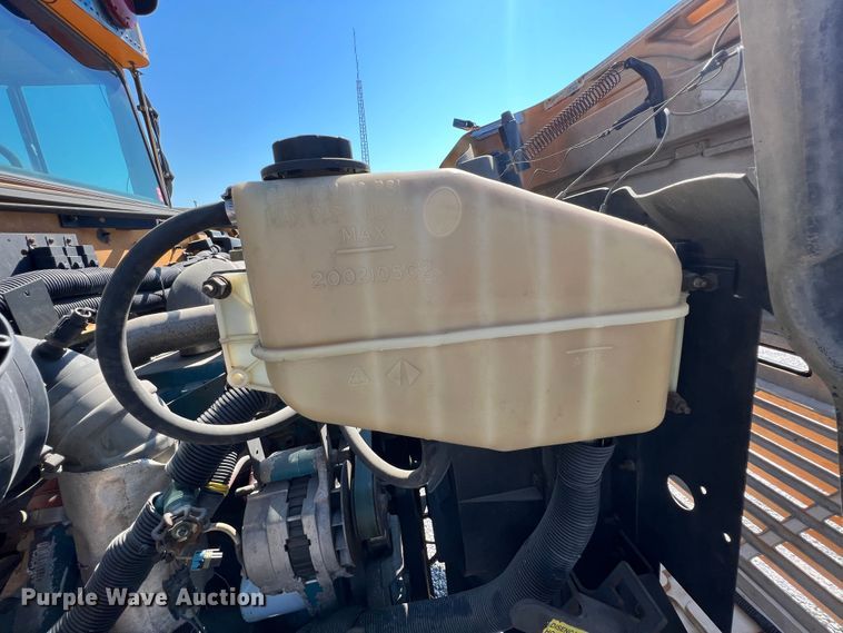 image for item IA9053 1998 International 3800  school bus