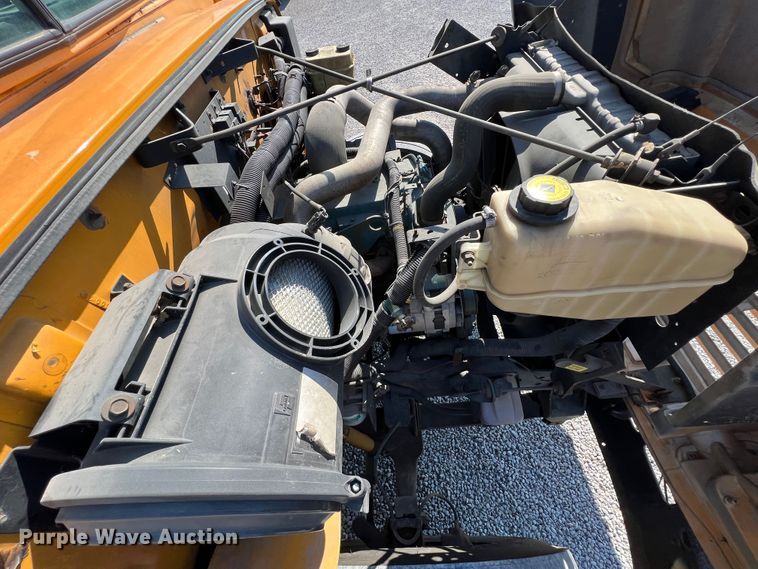 image for item IA9053 1998 International 3800  school bus