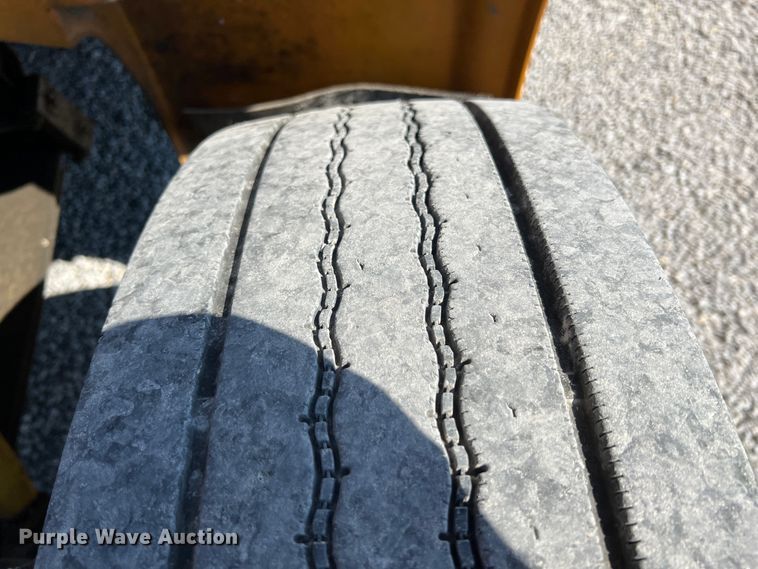 image for item IA9053 1998 International 3800  school bus