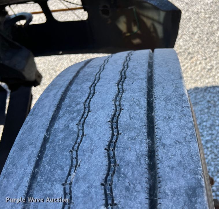 image for item IA9053 1998 International 3800  school bus