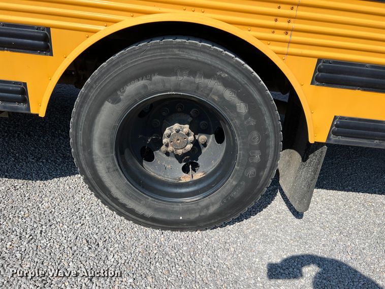 image for item IA9053 1998 International 3800  school bus