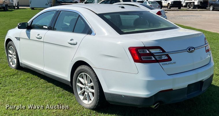 image for item IA9063 2014 Ford Taurus