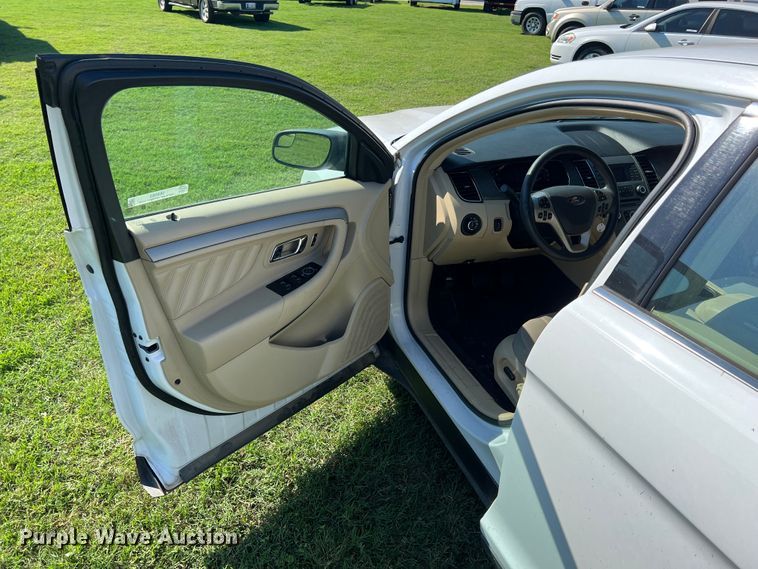 image for item IA9063 2014 Ford Taurus