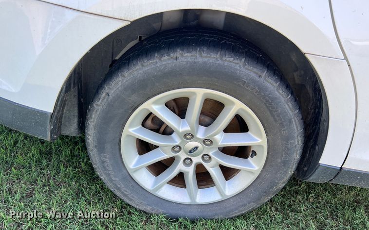 image for item IA9063 2014 Ford Taurus