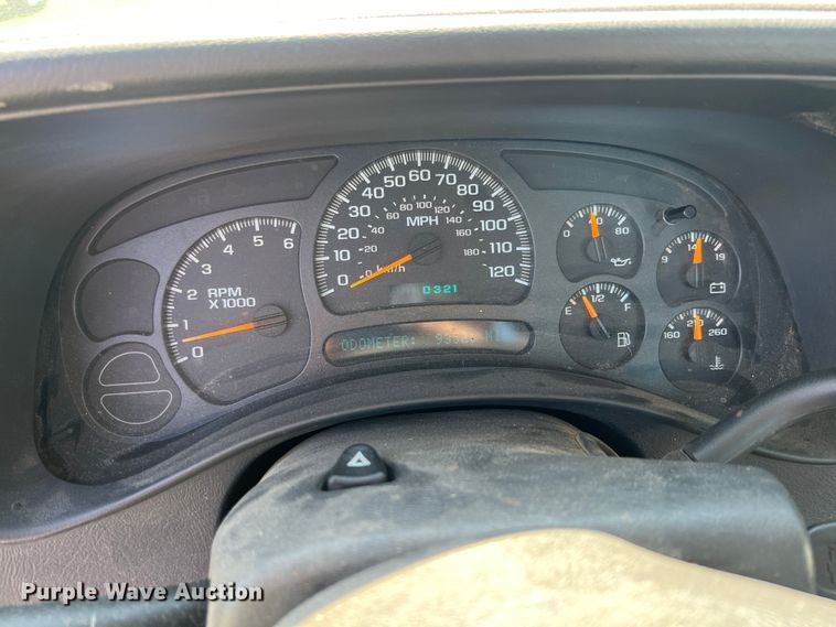 image for item IA9066 2005 Chevrolet Silverado 1500  pickup truck