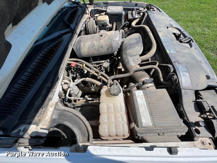 image for item IA9066 2005 Chevrolet Silverado 1500  pickup truck