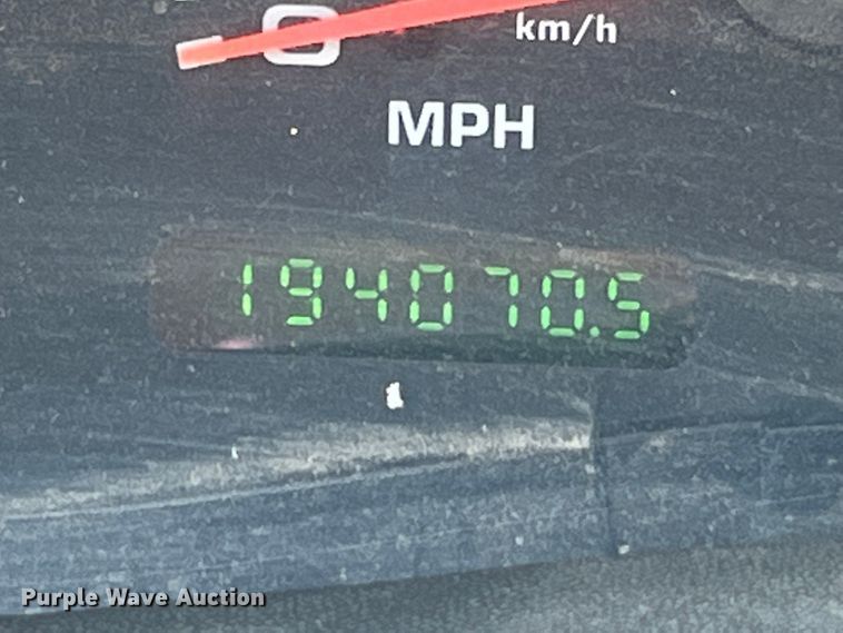 image for item IA9067 2003 Ford F450 Super Duty  bucket truck