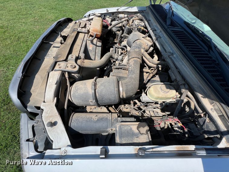 image for item IA9067 2003 Ford F450 Super Duty  bucket truck