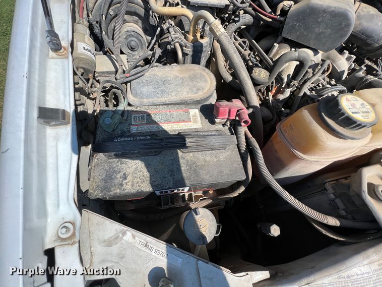 image for item IA9067 2003 Ford F450 Super Duty  bucket truck