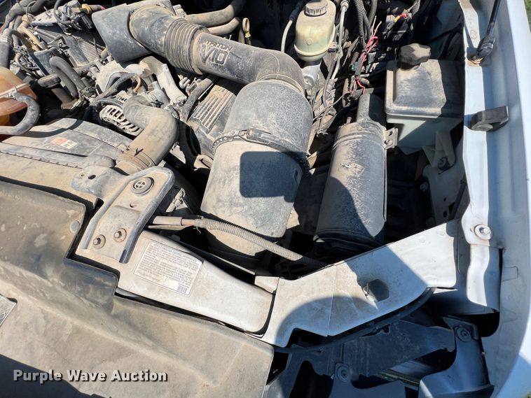 image for item IA9067 2003 Ford F450 Super Duty  bucket truck