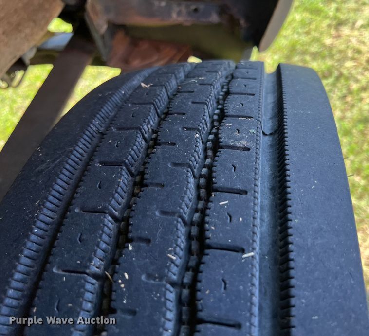 image for item IA9067 2003 Ford F450 Super Duty  bucket truck