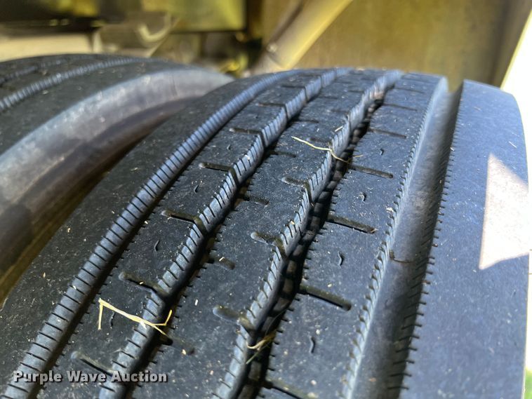 image for item IA9067 2003 Ford F450 Super Duty  bucket truck